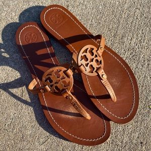 TORI BURCH MINI MILLER SANDALS